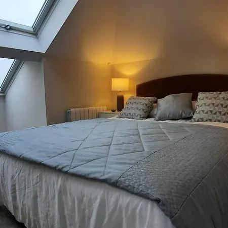 Stunning Family Sleeps 10 ヴィラ *