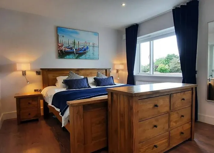 Stunning Family Sleeps 10 *